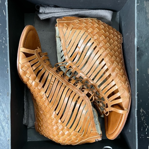 MEA SHADOW Edvige Veggie Leather Wedge Heel Sandal - Picture 10 of 12